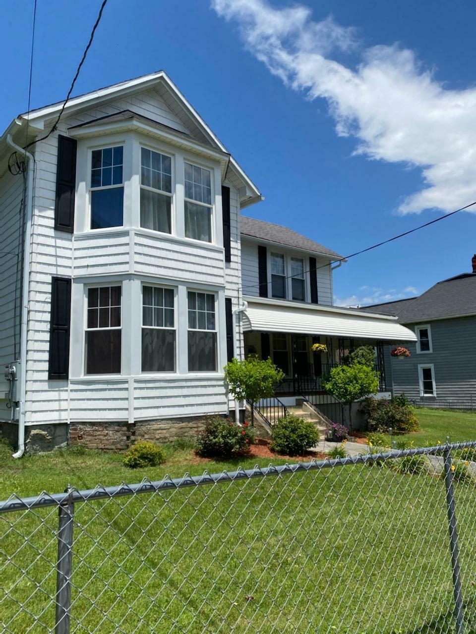 Property Photo:  564 Pocahontas Ave  WV 24970 