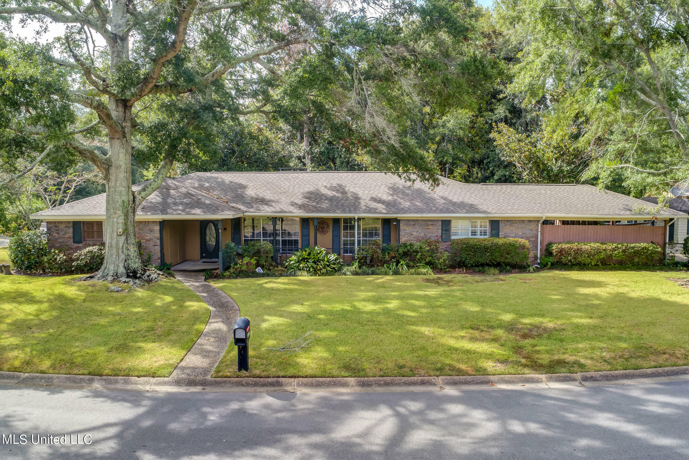 Property Photo:  2256 Baywood Drive  MS 39532 