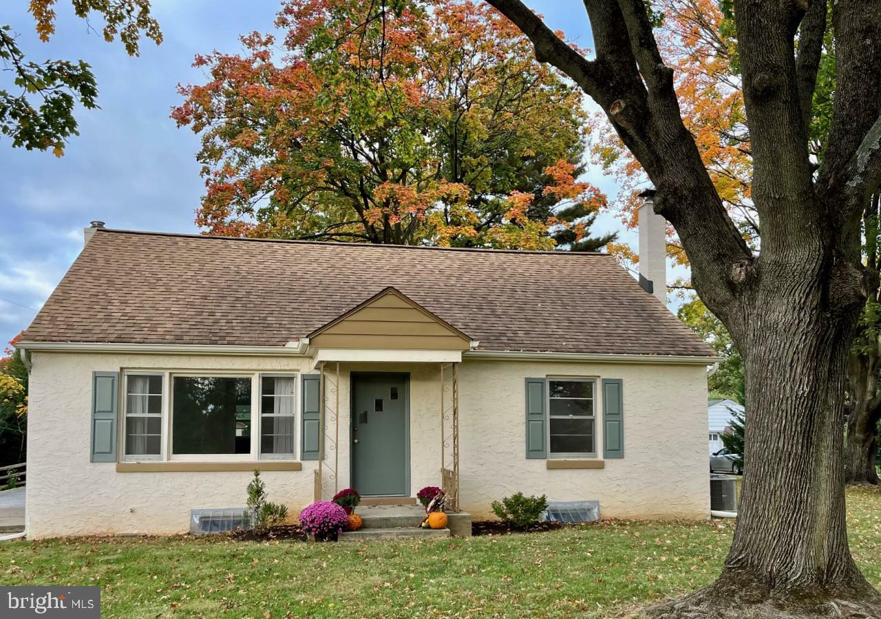 Property Photo:  1806 Anne Avenue  PA 17601 