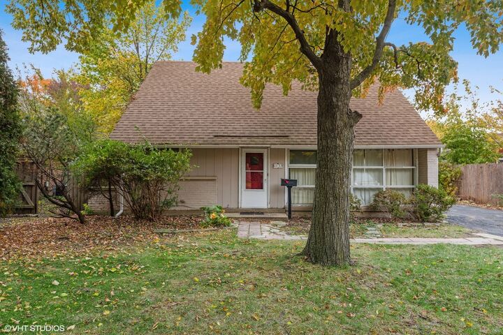 2137 Crawford Avenue  Evanston IL 60201 photo
