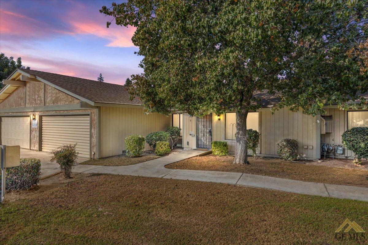 Property Photo:  4305 Planz Road  CA 93309 