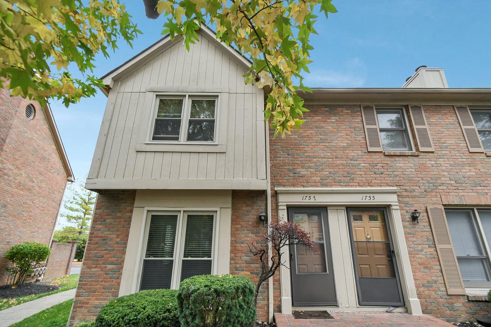 Property Photo:  1757 Connors Point Drive  OH 43220 