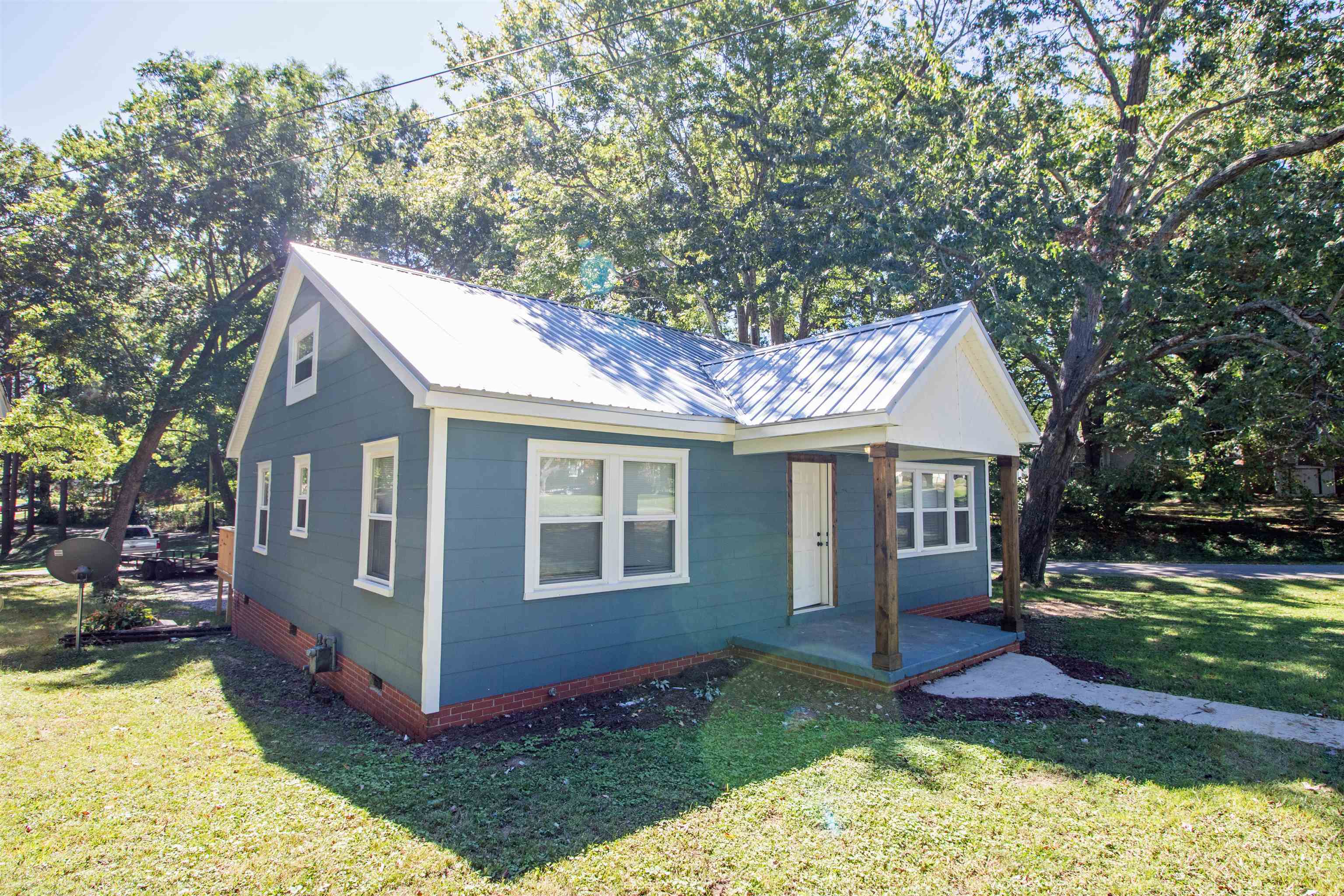 Property Photo:  2900 Mitchell St Street  TN 38343 