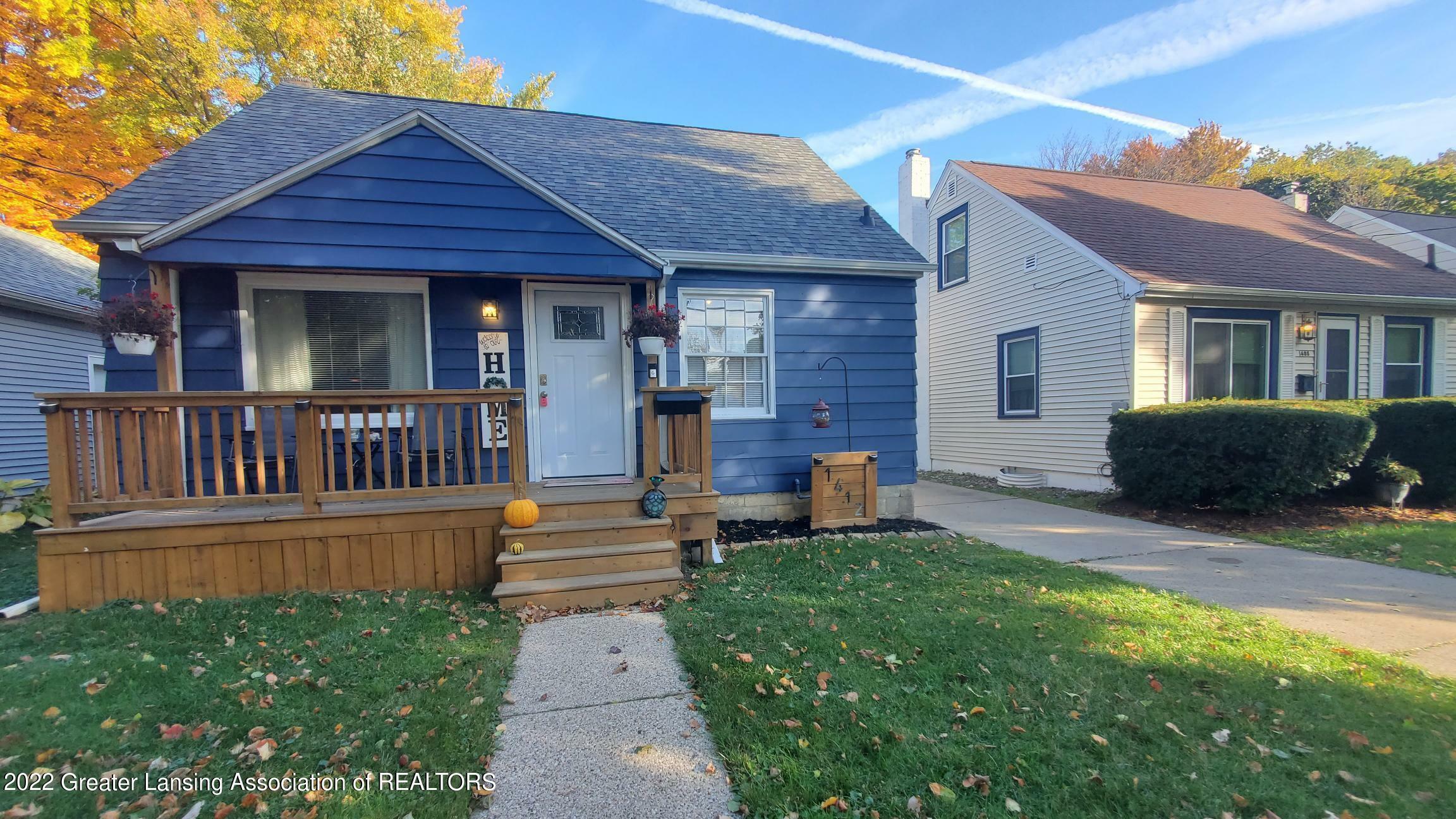 Property Photo:  1412 Lenore Avenue  MI 48910 