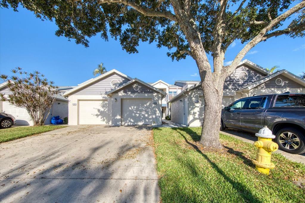 Property Photo:  11541 Shipwatch Drive 1013  FL 33774 