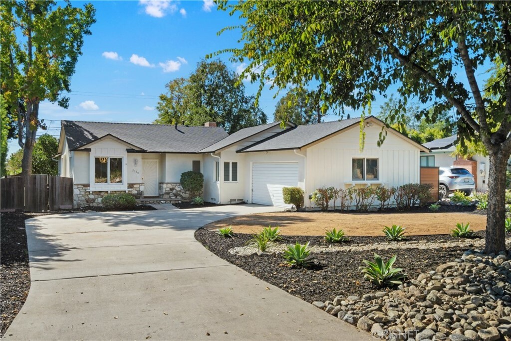 Property Photo:  2330 Cooley Place  CA 91104 