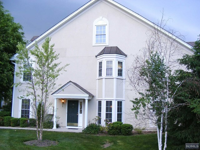 Property Photo:  33 Peach Tree Lane  NJ 07508 