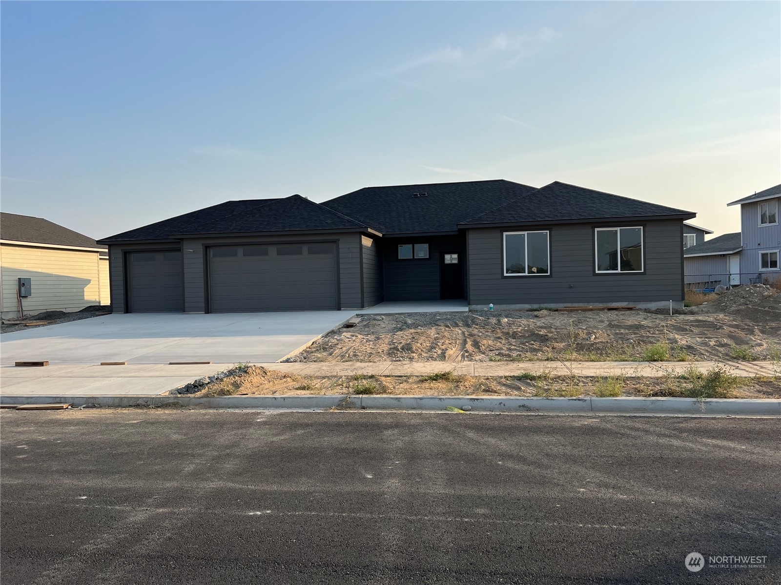 203 N Gold Cup Drive  Moses Lake WA 98837 photo