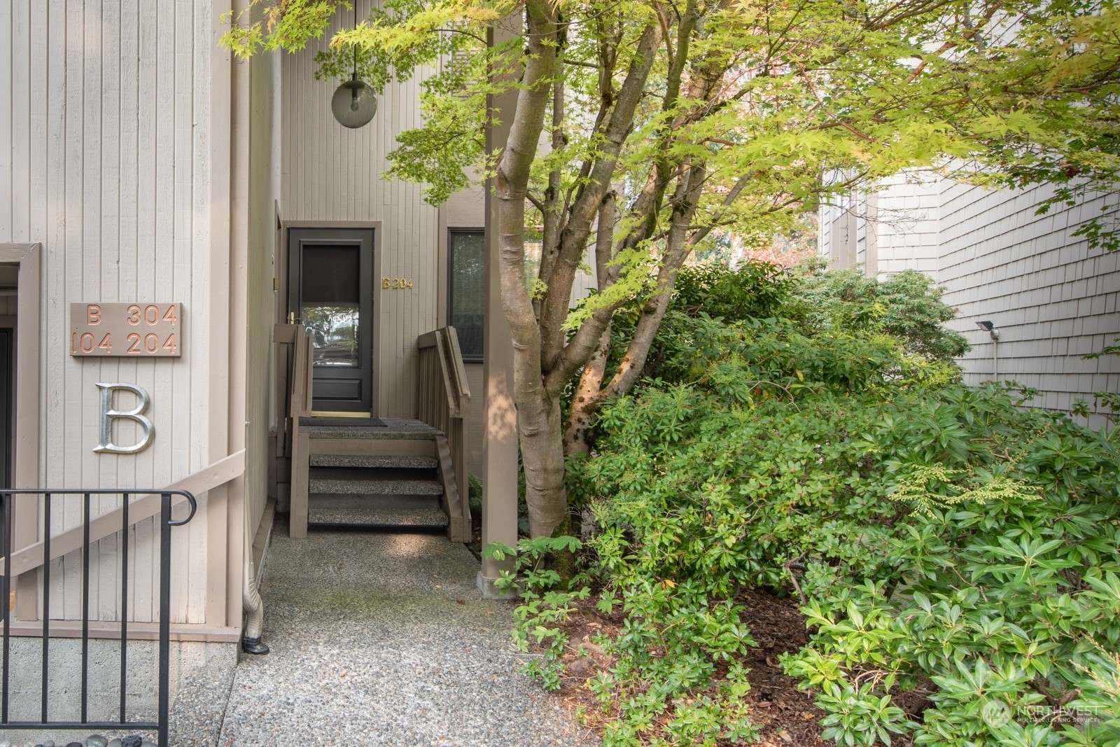 Property Photo:  13730 15th Avenue NE B204  WA 98125 