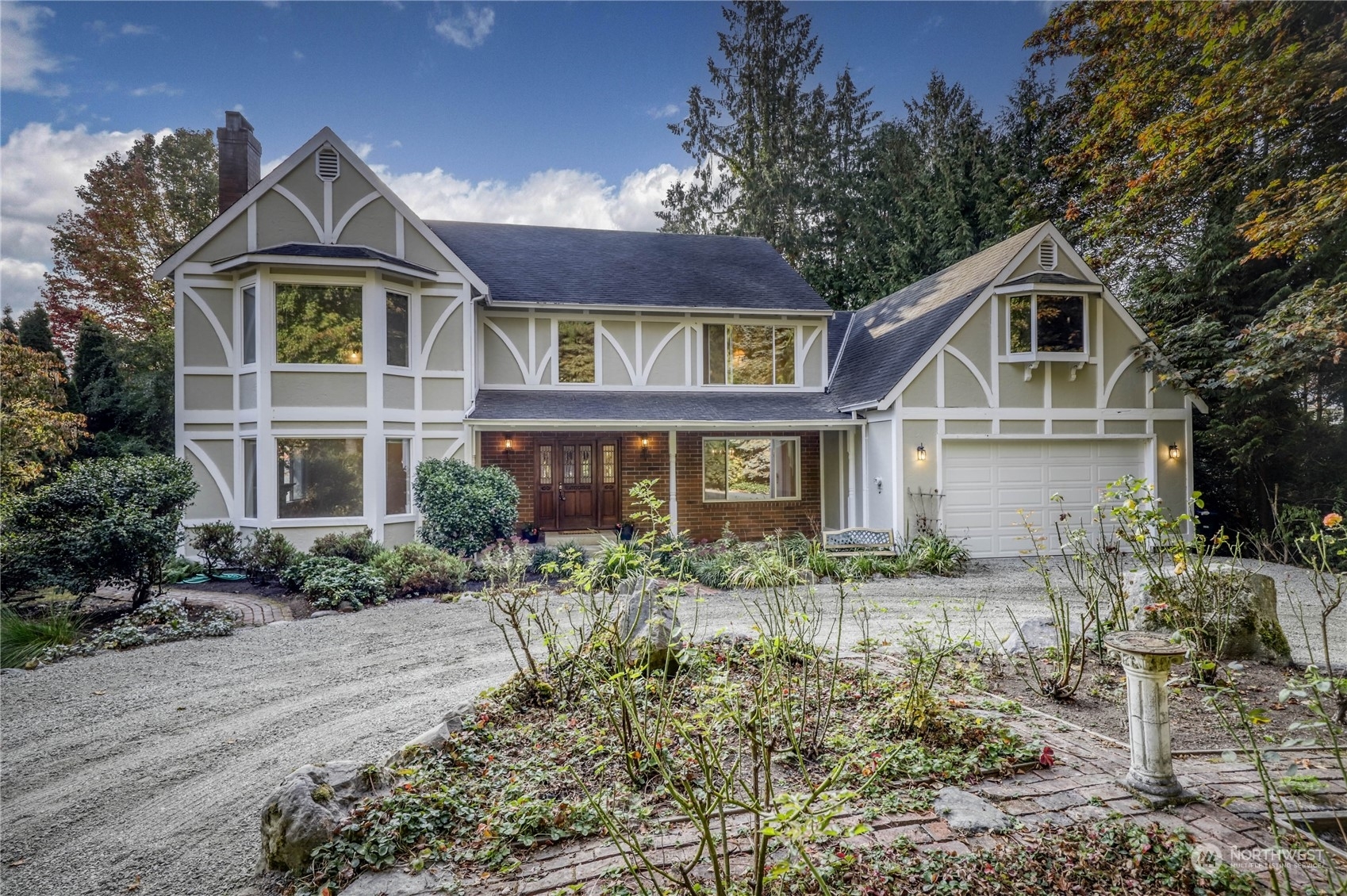 Property Photo:  14930 Sivertson Road NE  WA 98110 