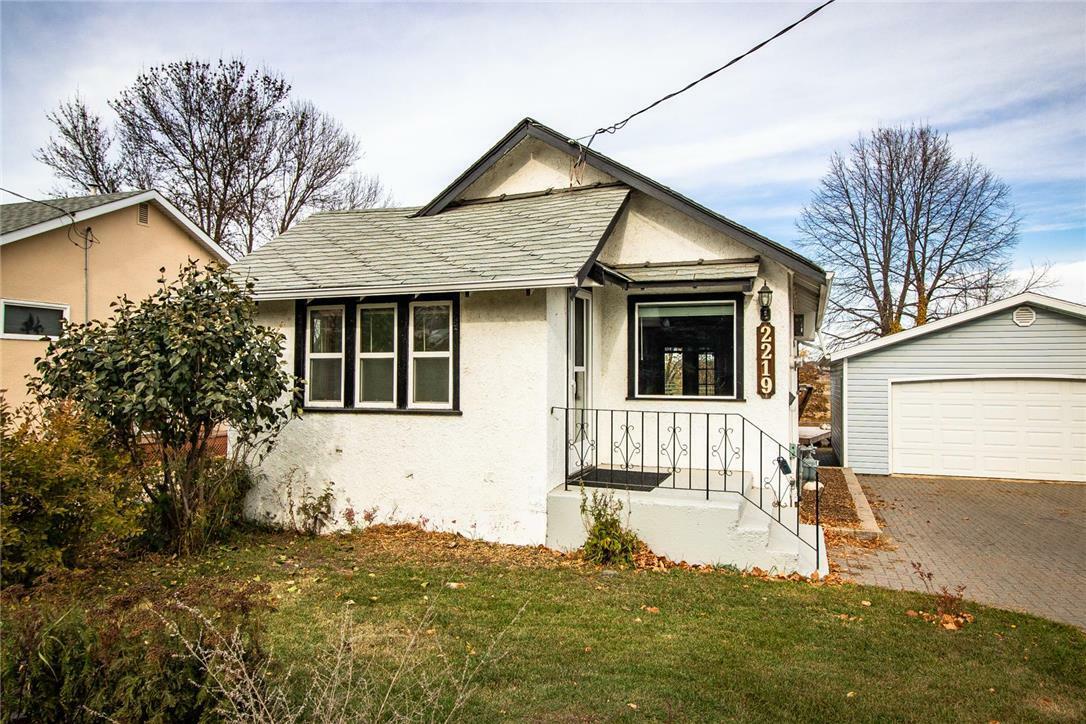 2219 McDonald Avenue  Brandon MB R7B0A6 photo