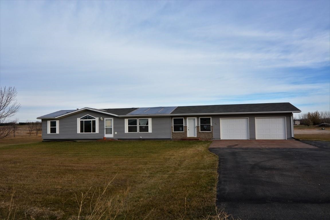 2105 55th St SE  Minot ND 58701 photo