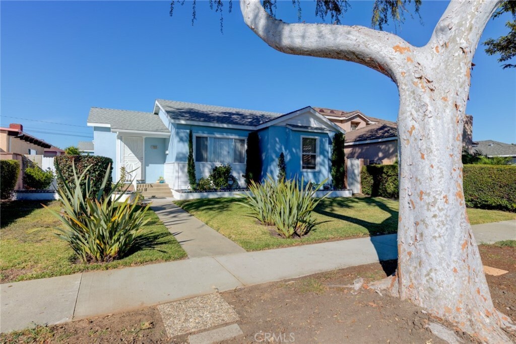 Property Photo:  17223 Casimir Avenue  CA 90504 