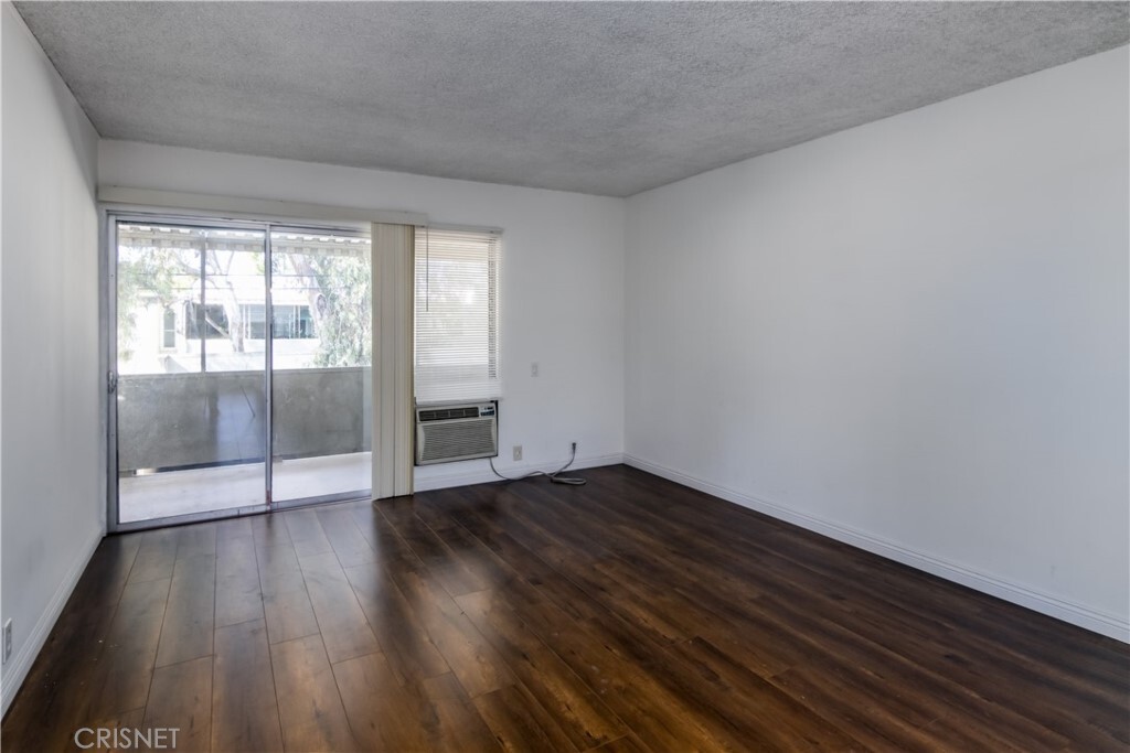 Property Photo:  4353 Colfax Avenue 41  CA 91604 