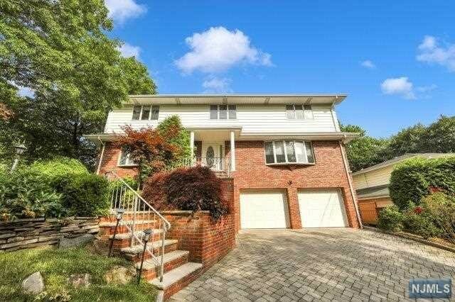 Property Photo:  41 Ash Street  NJ 07632 