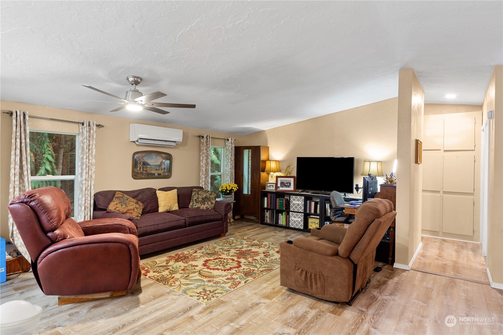 Property Photo: 240 Flamingo Road WA 98368