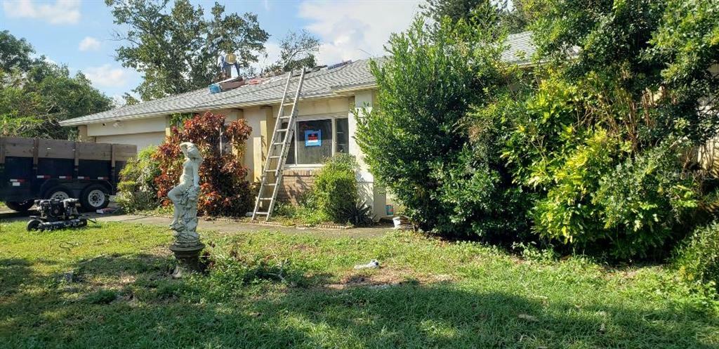 Property Photo:  848 Old Tree Road  FL 32825 