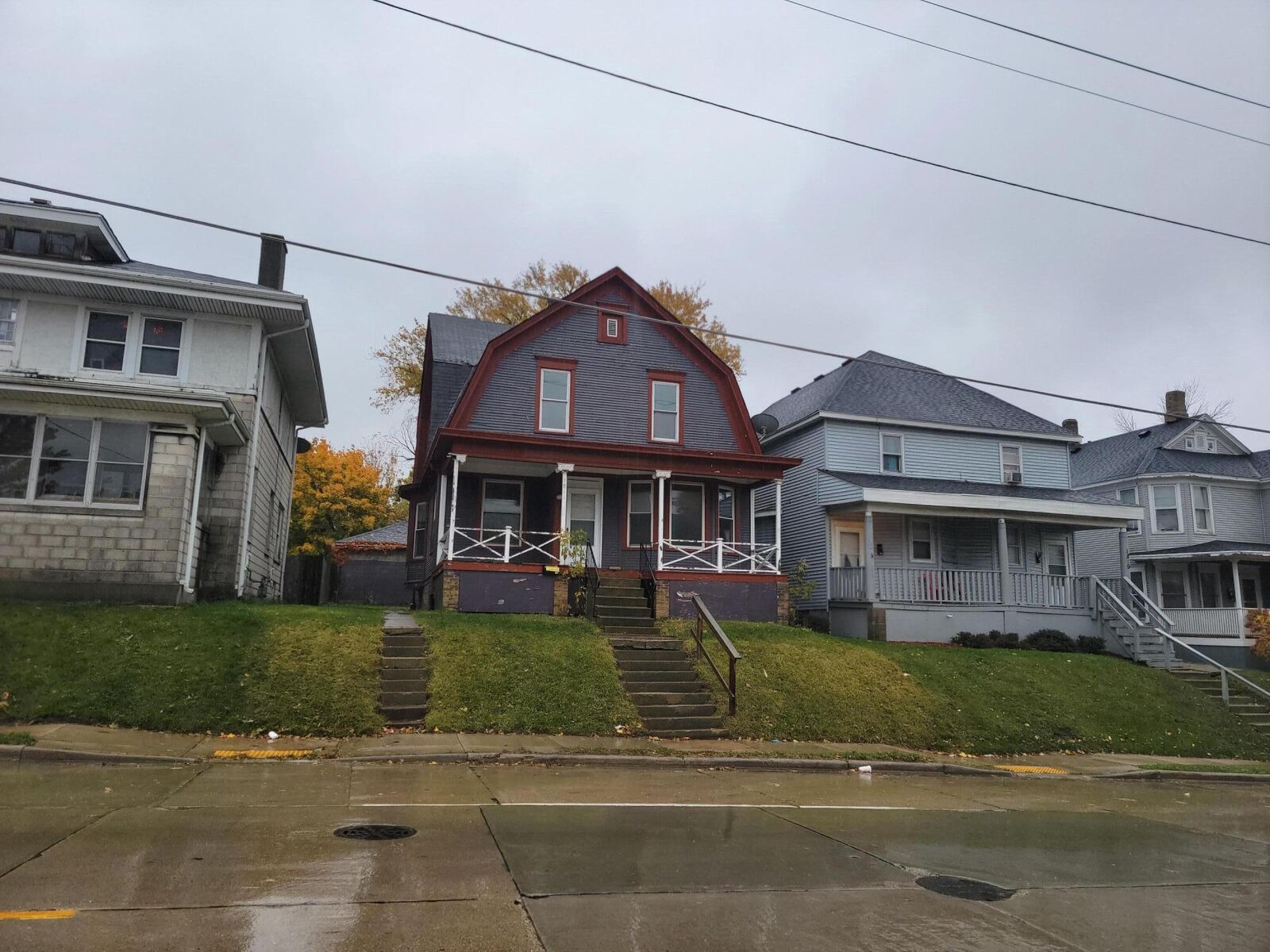 Property Photo:  1811 W 6th St  WI 53404 