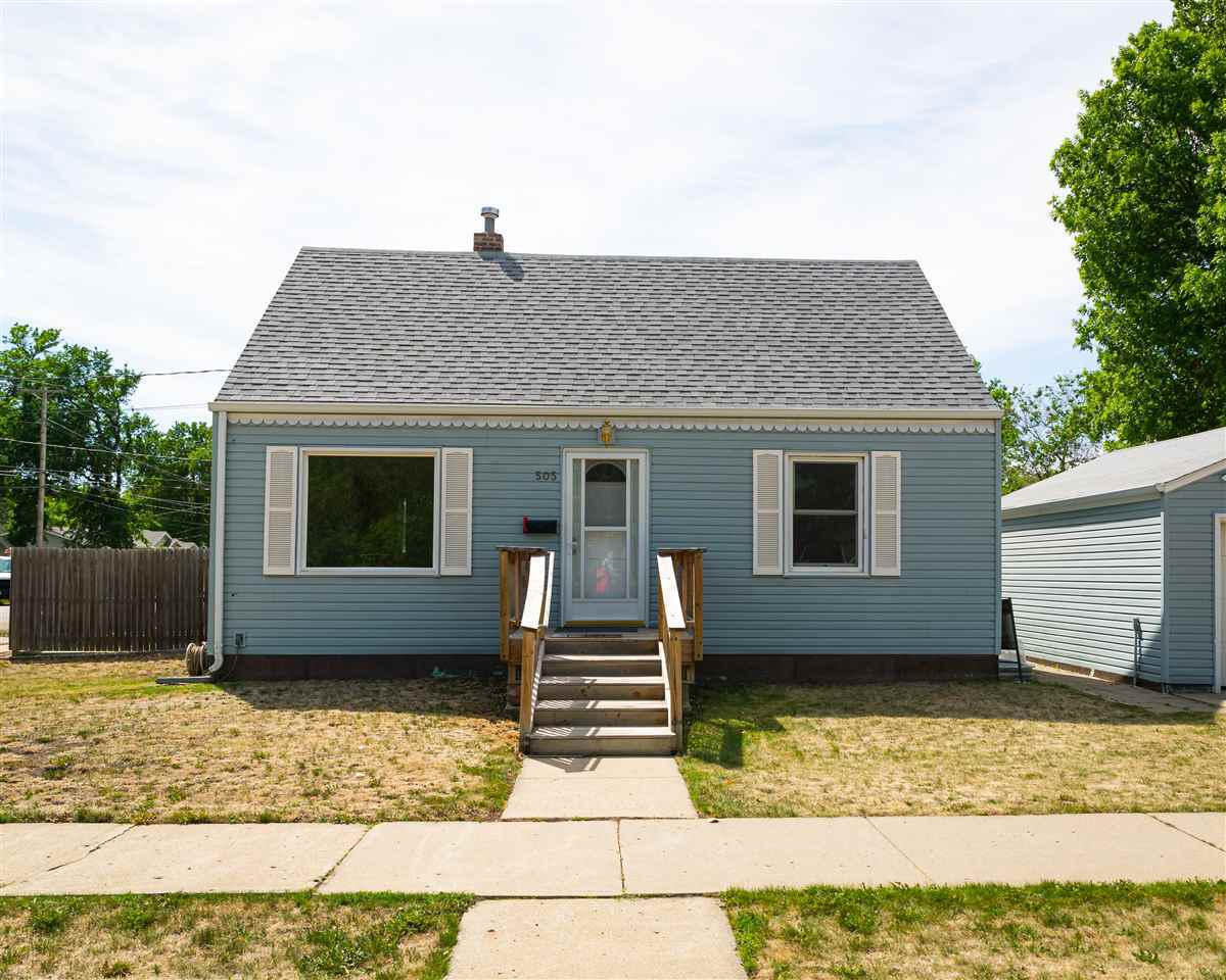 Property Photo:  505 12th St NW  ND 58703 