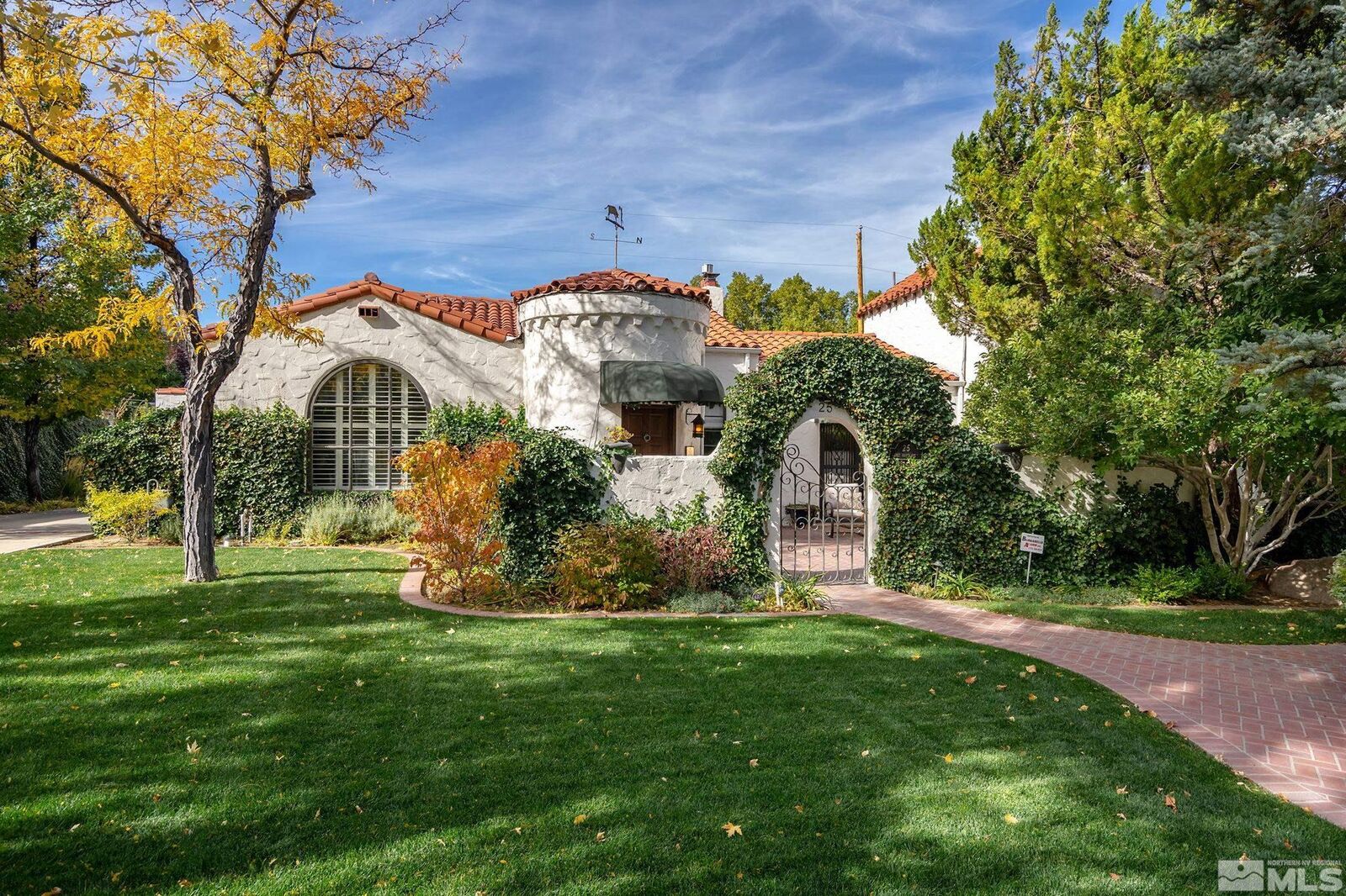 Property Photo:  25 Bret Harte Ave  NV 89509-1934 