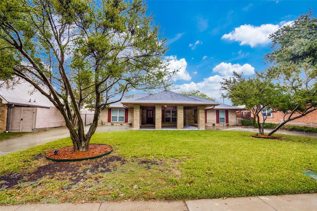 Property Photo:  2719 N Surrey Drive  TX 75006 