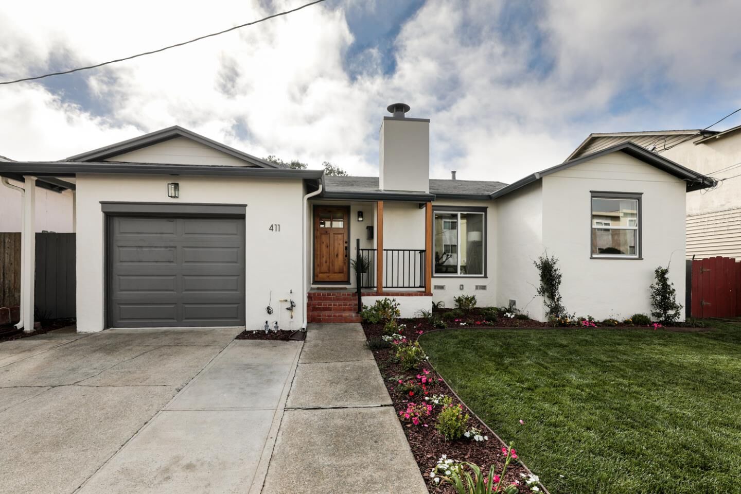 Property Photo:  411 88th Street  CA 94015 