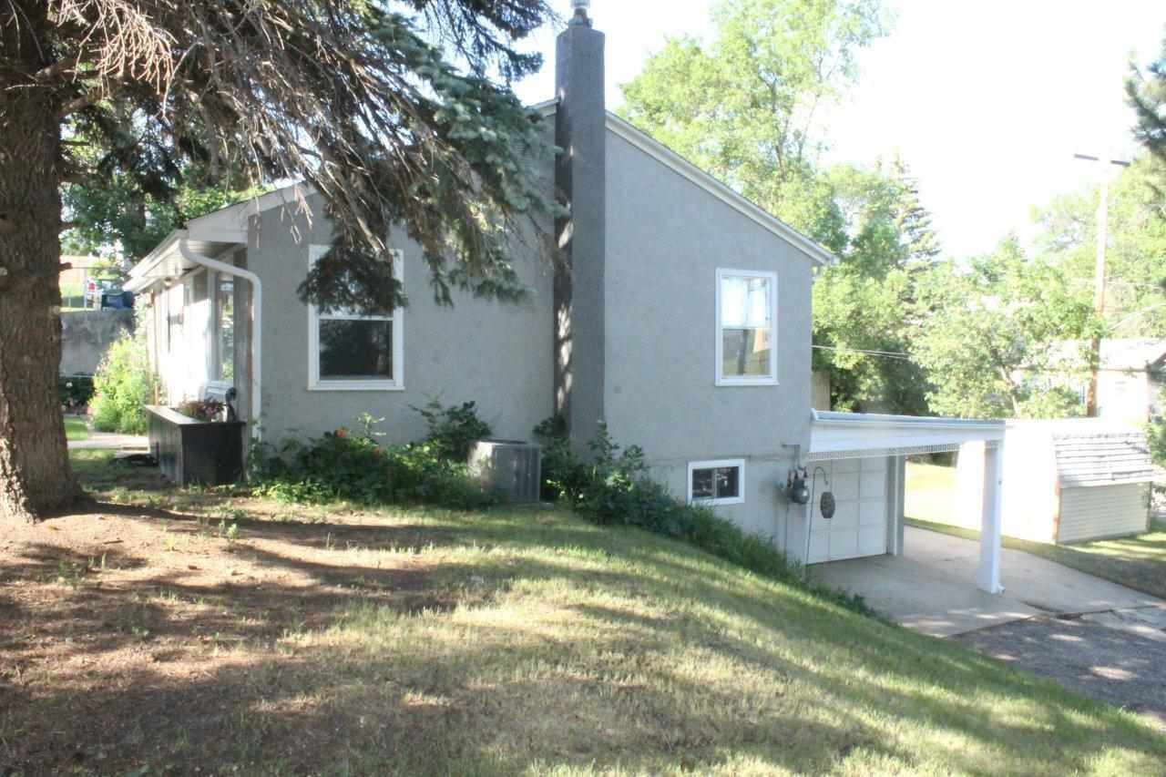 Property Photo:  800 3rd St SW  ND 58701 