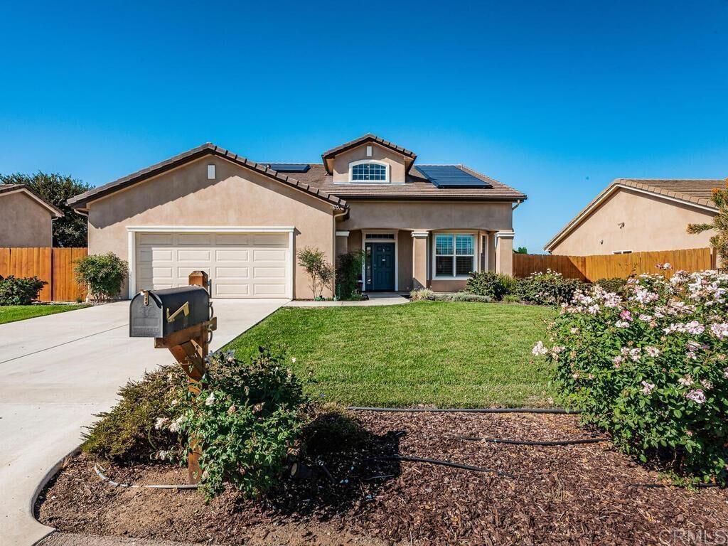 Property Photo:  135 Kaden Court  CA 92028 