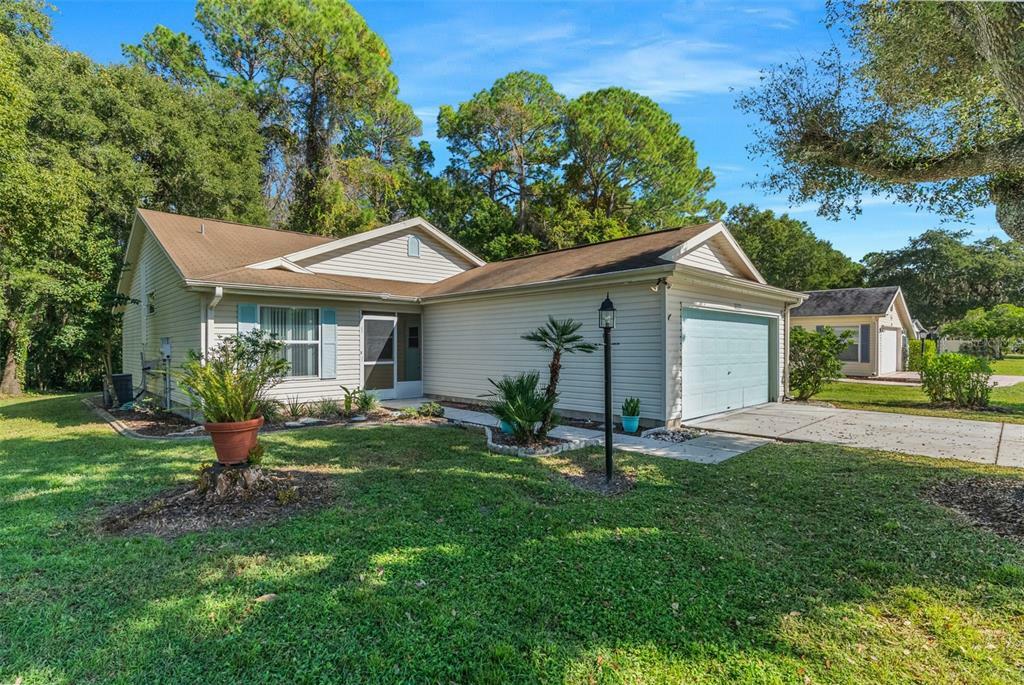 Property Photo:  32506 Oak Park Drive  FL 34748 