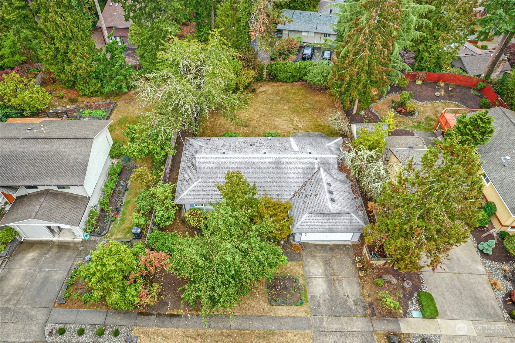 Property Photo:  18252 NE 31st Street  WA 98052 