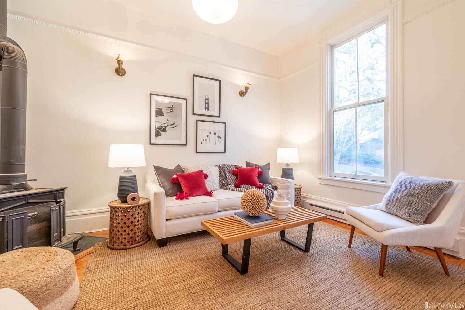 Property Photo:  213 Henry Street  CA 94114 