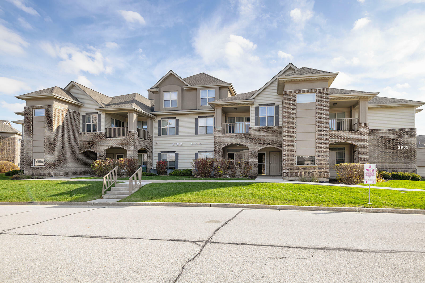 Property Photo: 2955 W Drexel Ave 413 WI 53132