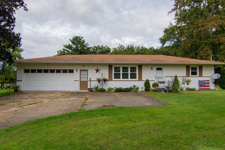 219 E Bertrand Road  Niles MI 49120 photo
