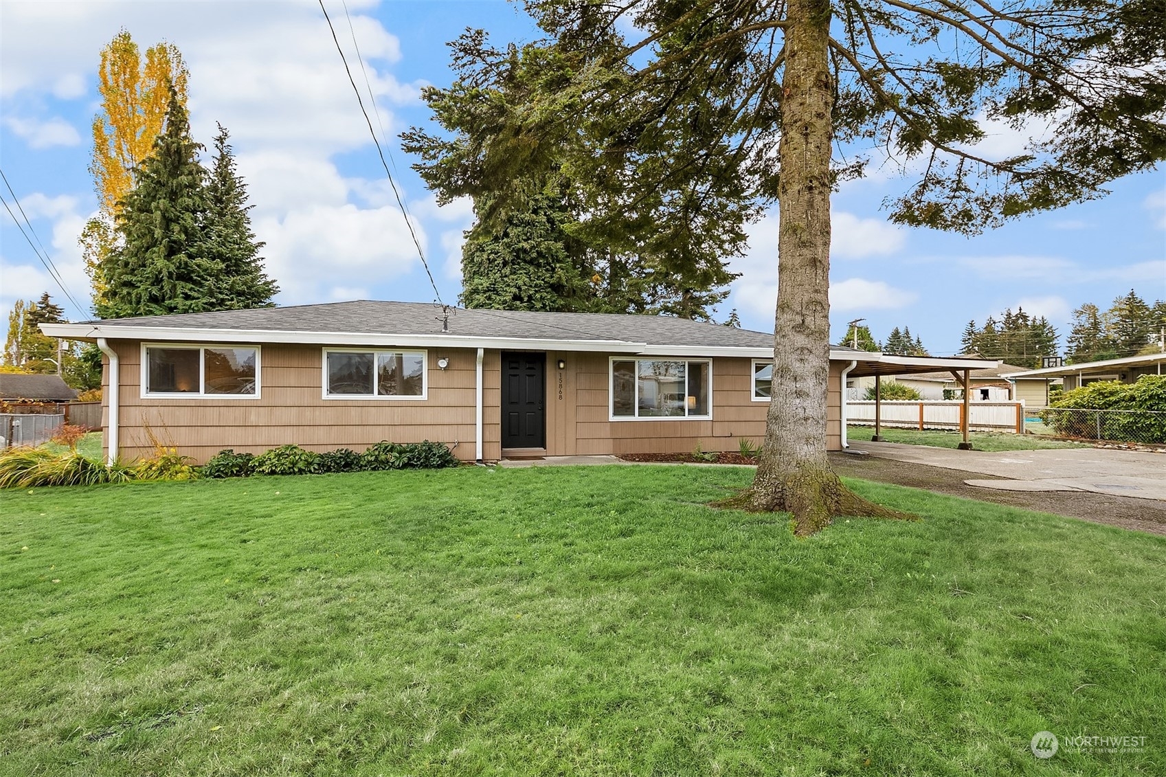 15868 118th Avenue SE  Renton WA 98058 photo