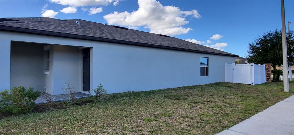 Property Photo: 14603 Dunrobin Drive FL 33598