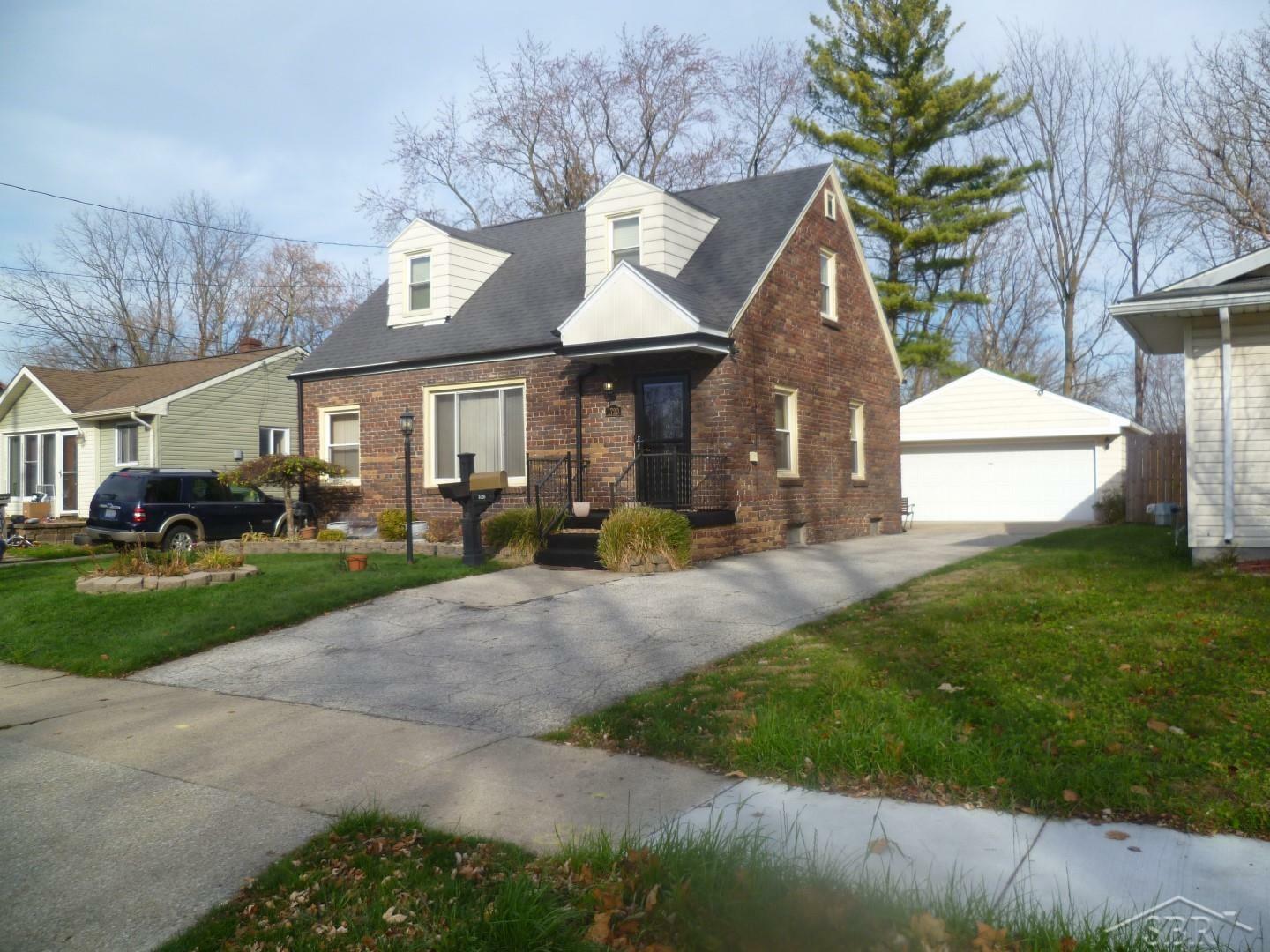 Property Photo:  1720 Green St  MI 48602 