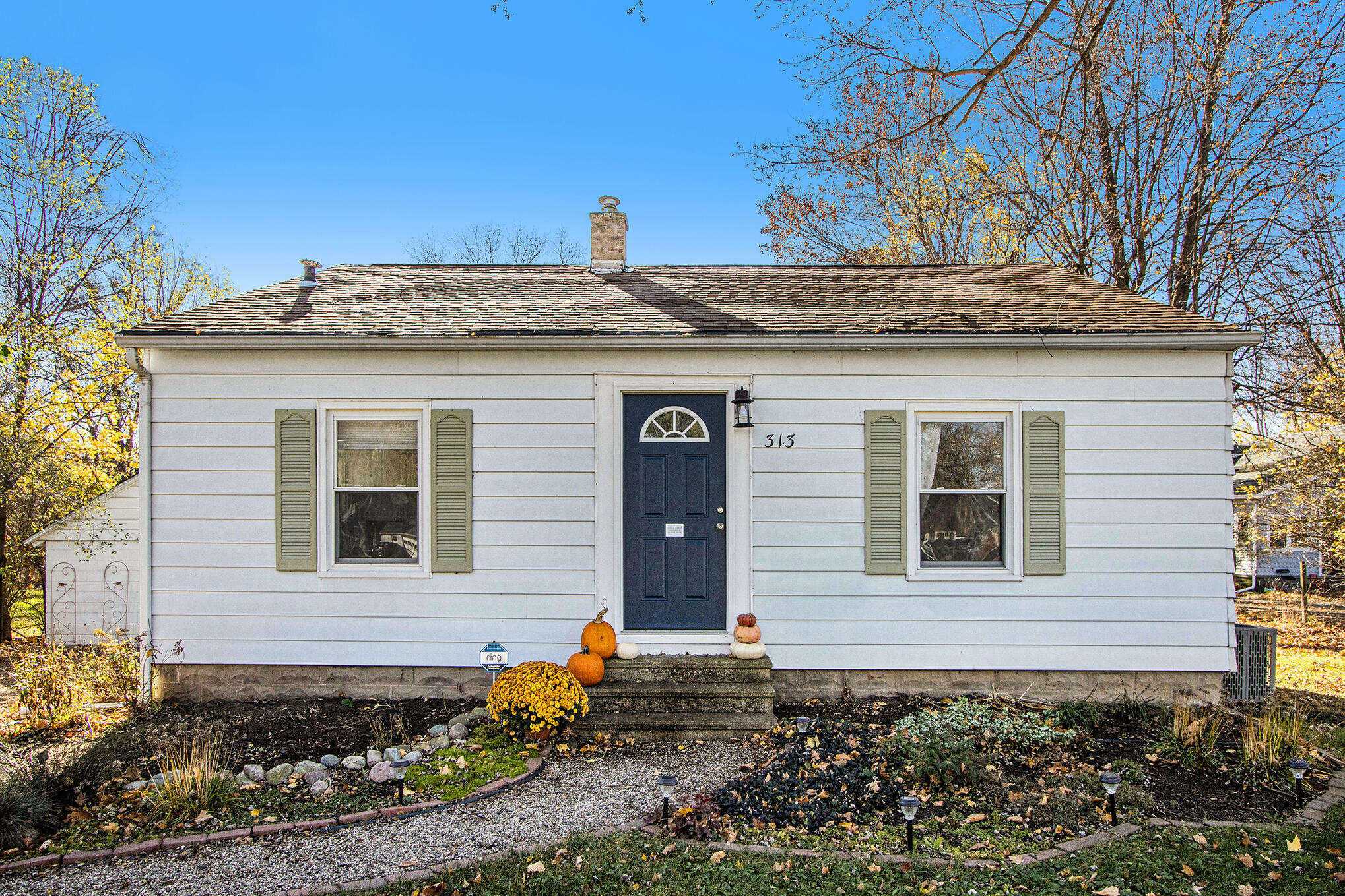 Property Photo:  313 W G Avenue  MI 49004 