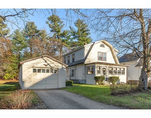 Property Photo:  206 Beaconsfield Rd  MA 01602 