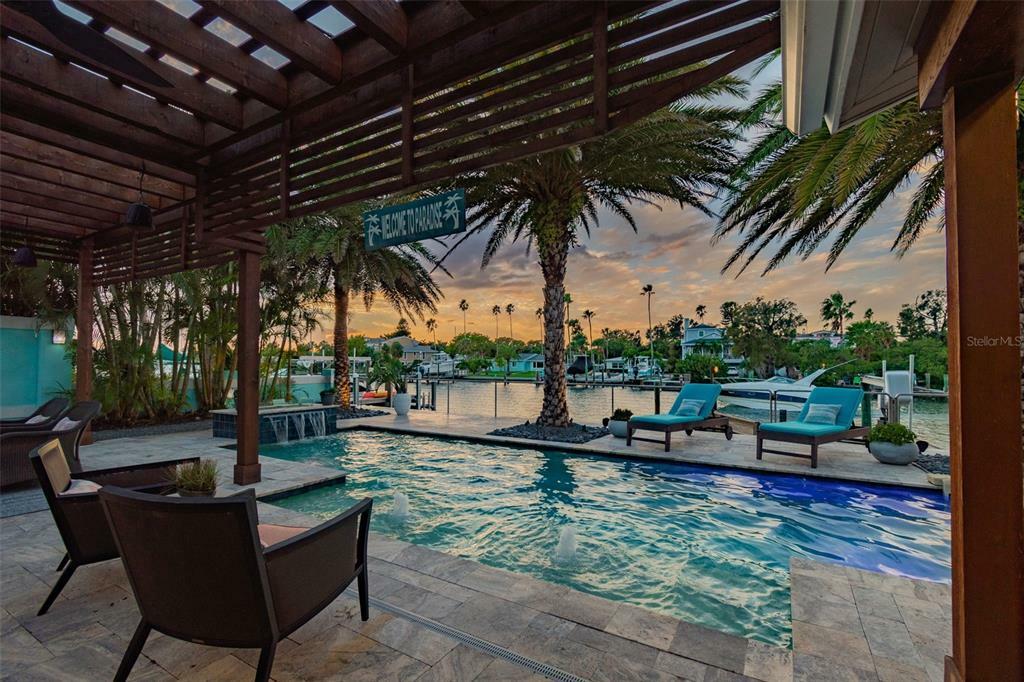Property Photo: 2880 Alton Drive FL 33706