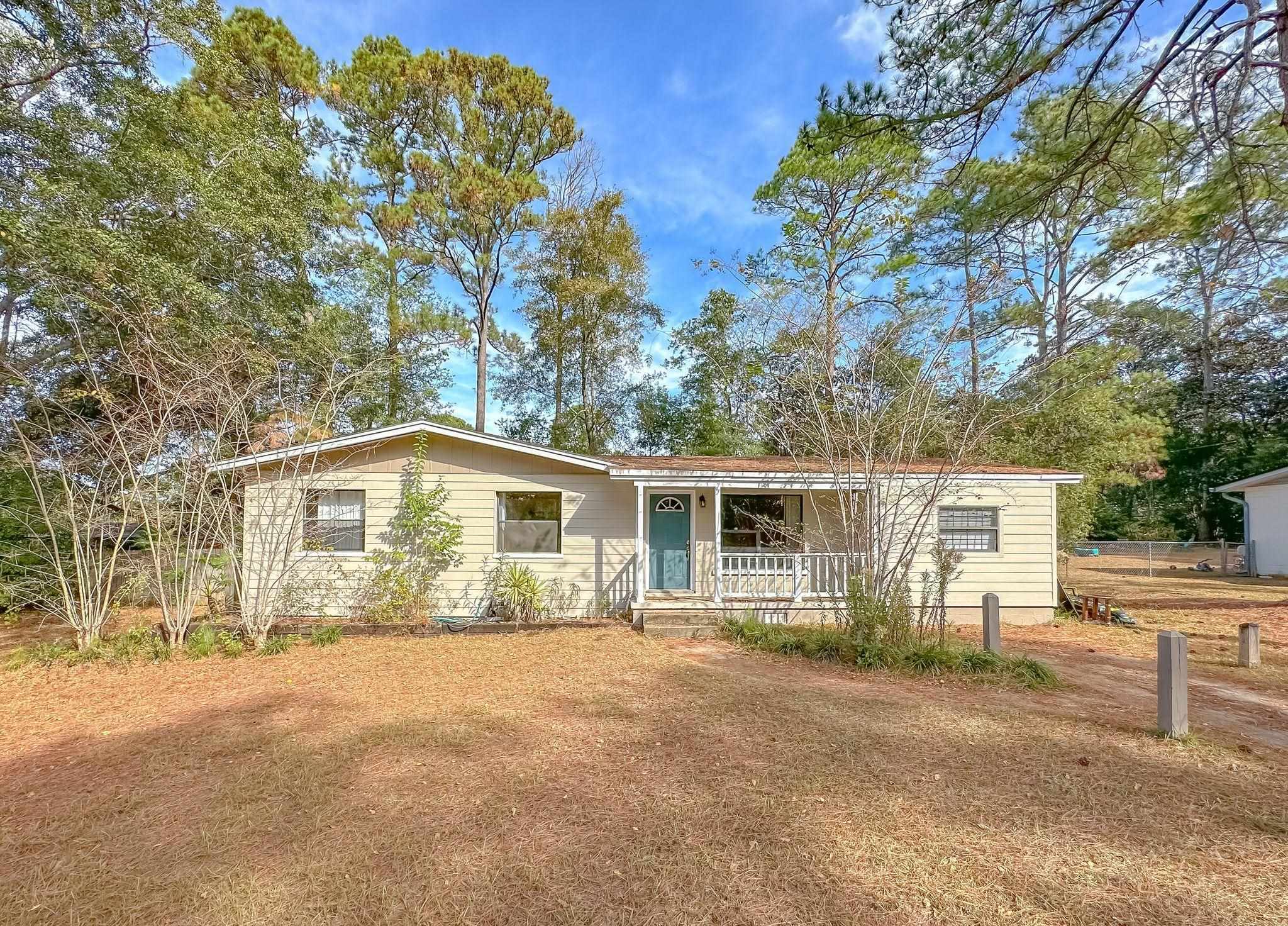 Property Photo:  1816 Atkamire Drive  FL 32304 