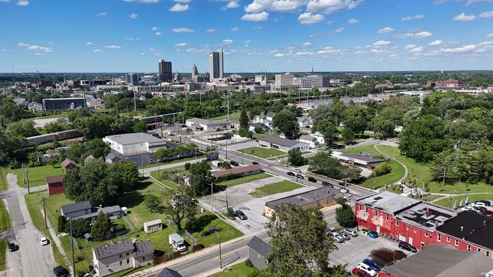 Property Photo: 602 Taylor Street IN 46802-5142