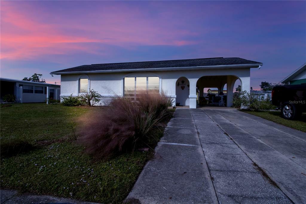 Property Photo:  22032 Beverly Avenue  FL 33952 