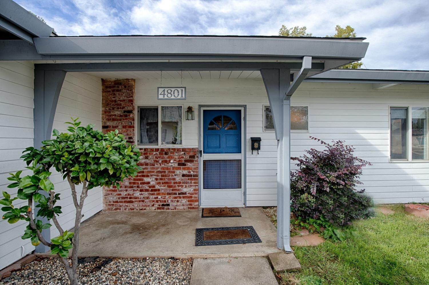 Property Photo:  4801 Foster Way  CA 95608 