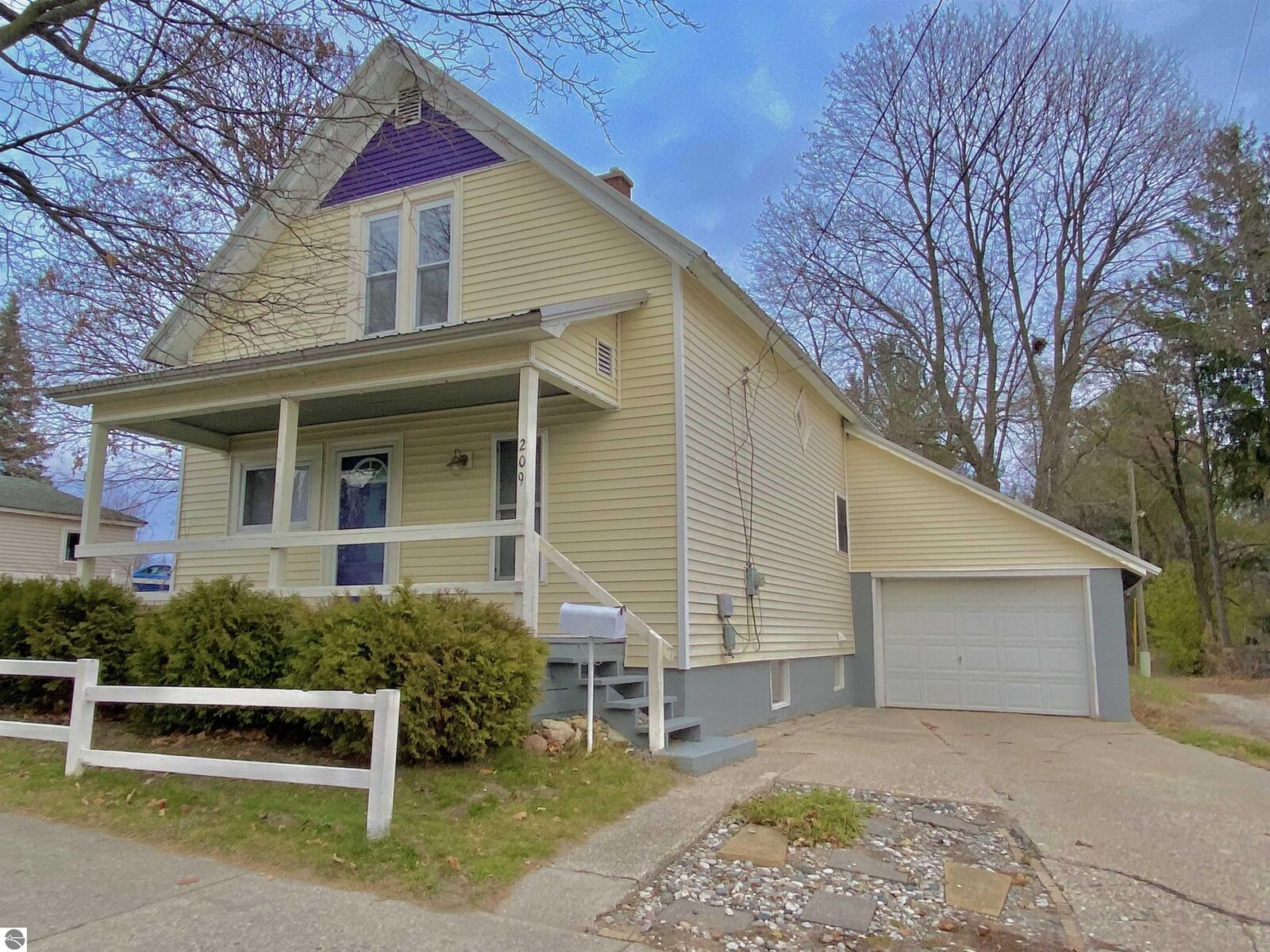 Property Photo:  209 S Carmel Street  MI 49601 
