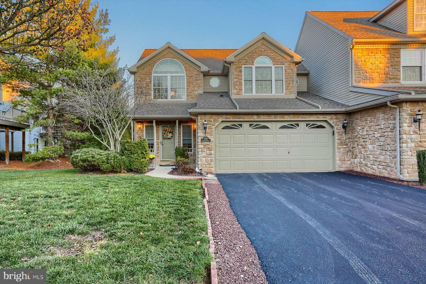 Property Photo:  2828 Oakwood Drive  PA 17110 