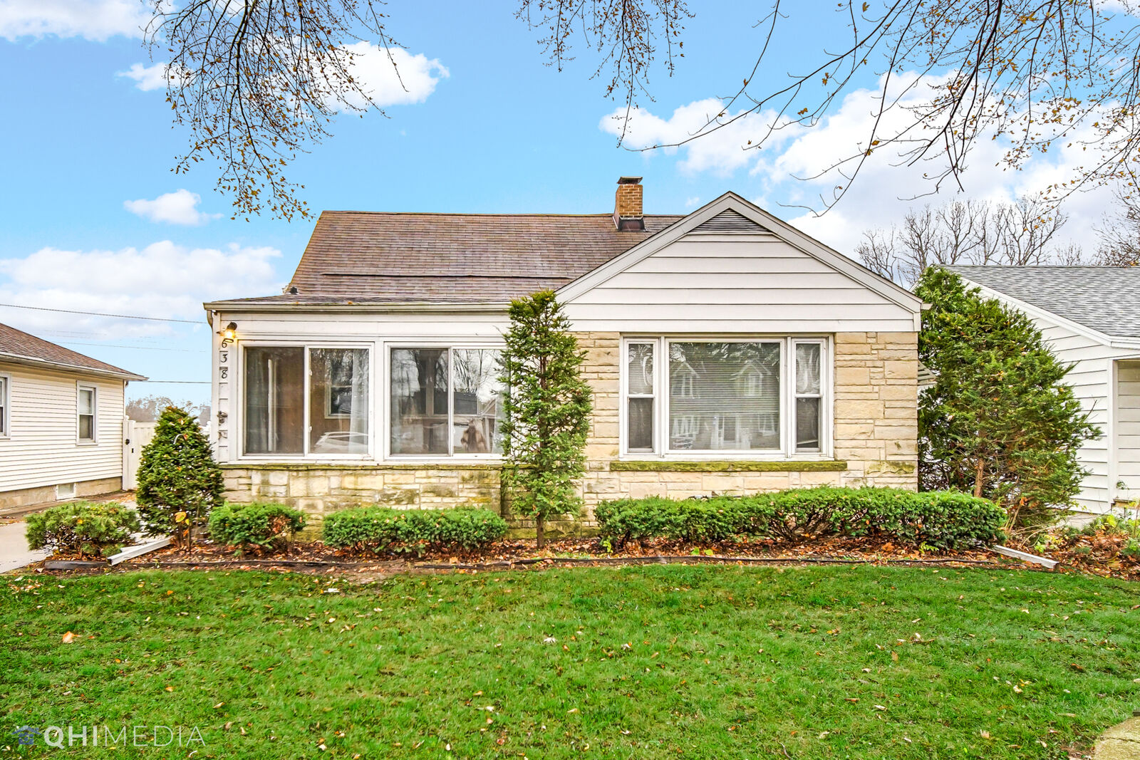 Property Photo: 638 Beckman Drive IL 60901