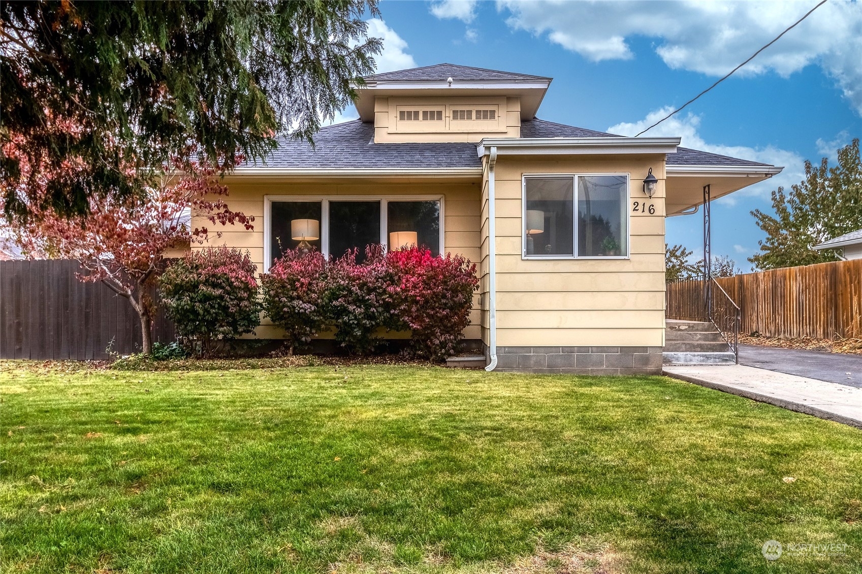 Property Photo:  216 NW B Street  WA 99324 