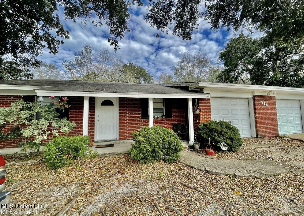 Property Photo:  2144 Alice Drive  MS 39531 