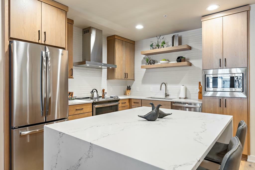 Property Photo: 780 Village Drive 408 ID 83615