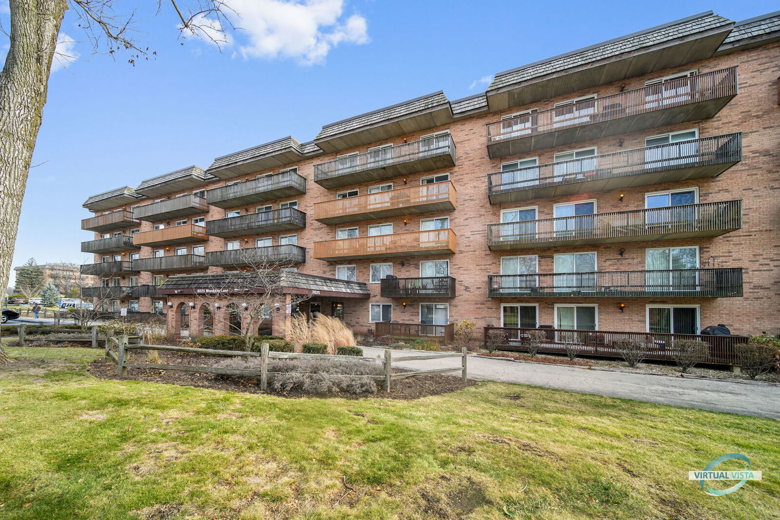 Property Photo:  8025 Woodglen Lane 302  IL 60516 